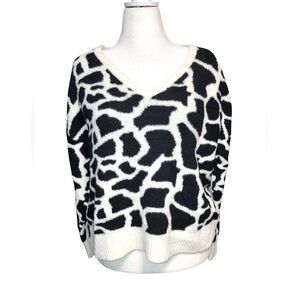 LOFT Soft Giraffe Print V-Neck Pullover M